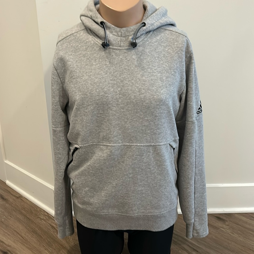 Adidas, fleece hoodie with dual zipping, kangaroo pockets, gray, Men’s M.